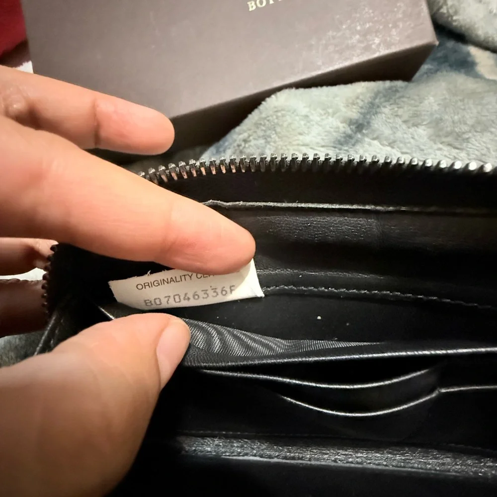 Bottega Veneta  Leather Wallet - Picture 12 of 15